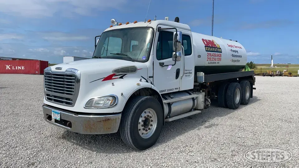 2005 Freightliner M2 Specialty Truck
