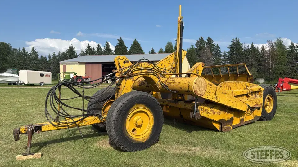 Caterpillar No. 60 Pull Scraper