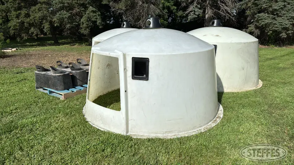 (3) Poly Dome calf huts Livestock Equipment-Other