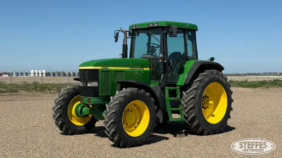 1999 John Deere 7810 MFWD Tractor