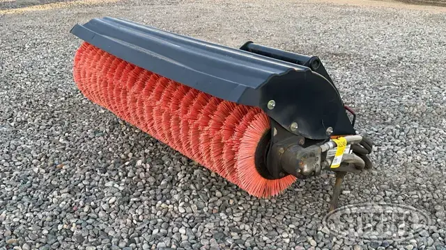 Bobcat 84V