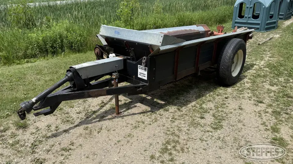 Meyer's 145 Manure Application Equipment