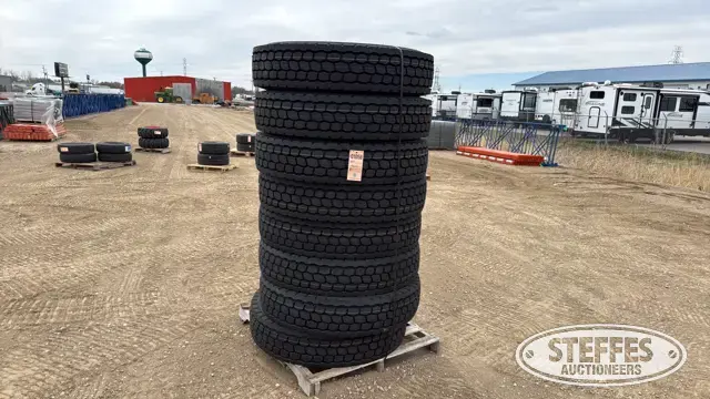 (8) Aosen ALD811 11R24.5 truck tires