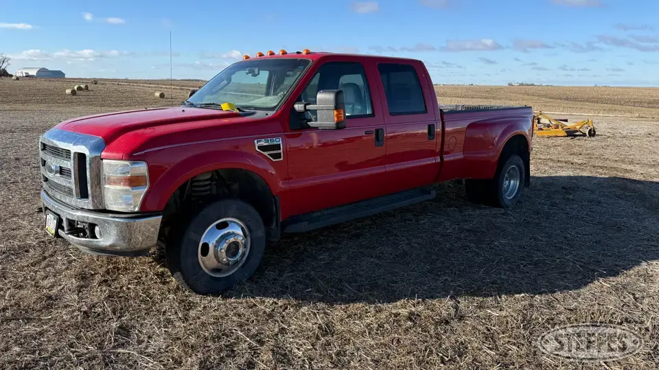 2008 Ford F-350 Super Duty Lariat 1 Ton Pickup