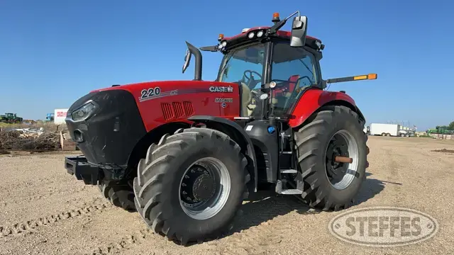 2022 Case IH Magnum 220