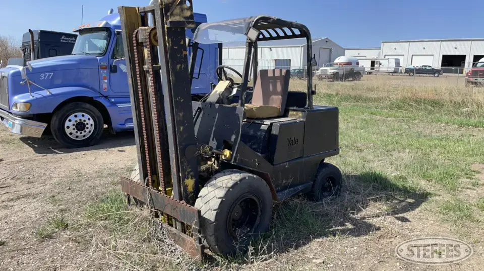 Yale GP060 Warehouse Forklift