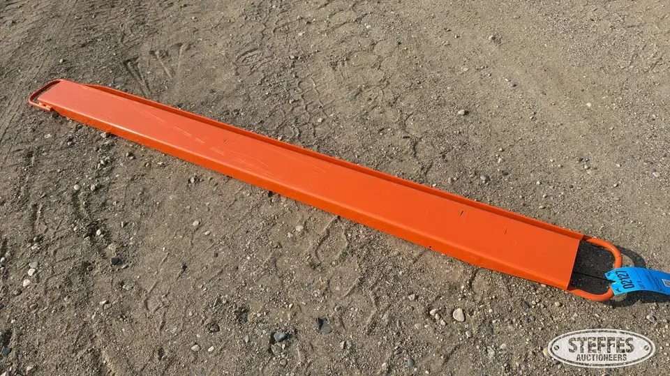 Pallet fork extensions Skid Steer Fork