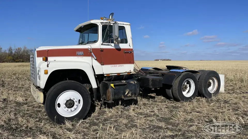 1985 Ford 9000 Conventional Truck without Sleeper