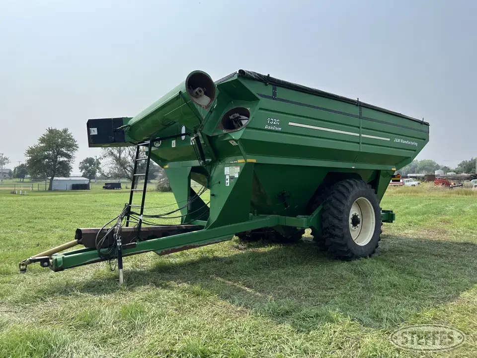 2009 J&M 1326 Grain Cart