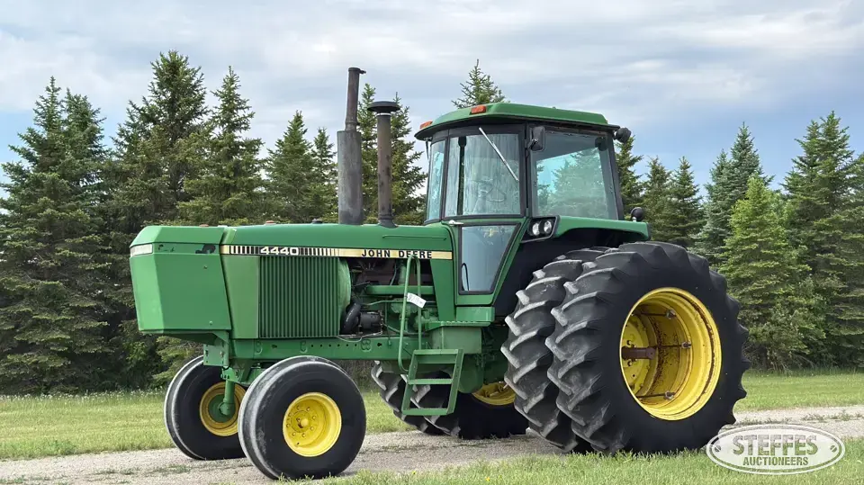 1981 John Deere 4440 2WD Tractor