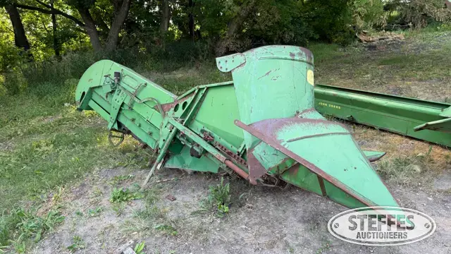 John Deere 227
