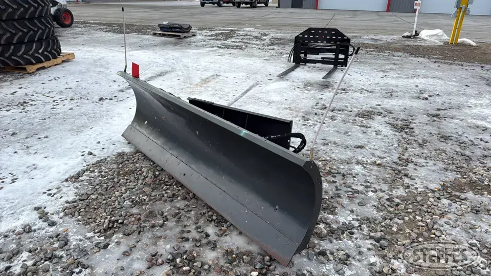 2019 Bobcat 96 Skid Steer Snow Pushers and Snowblower