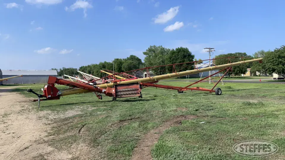 2000 Westfield MK130-91 Swing Hopper Auger