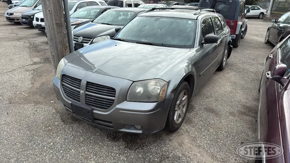 2005 Dodge Magnum SXT SUV