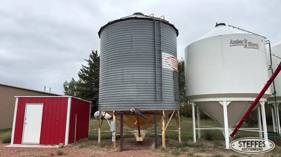 Chief hopper bin