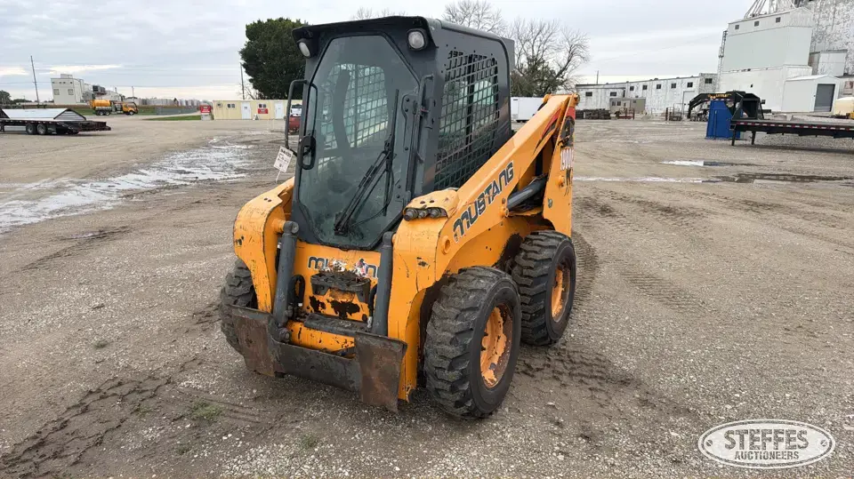 Mustang 1900R Wheeled Skid Steer