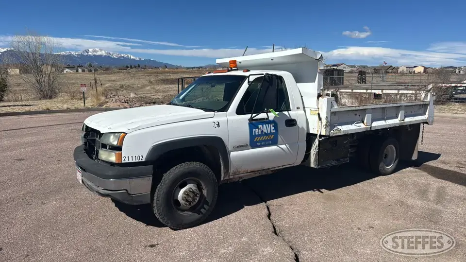 2003 Chevrolet Silverado 3500 Dump Truck