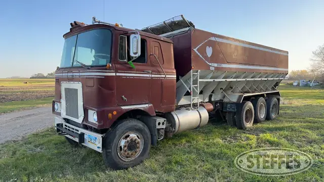 1971 Mack FS785