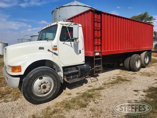 1998 International 4700