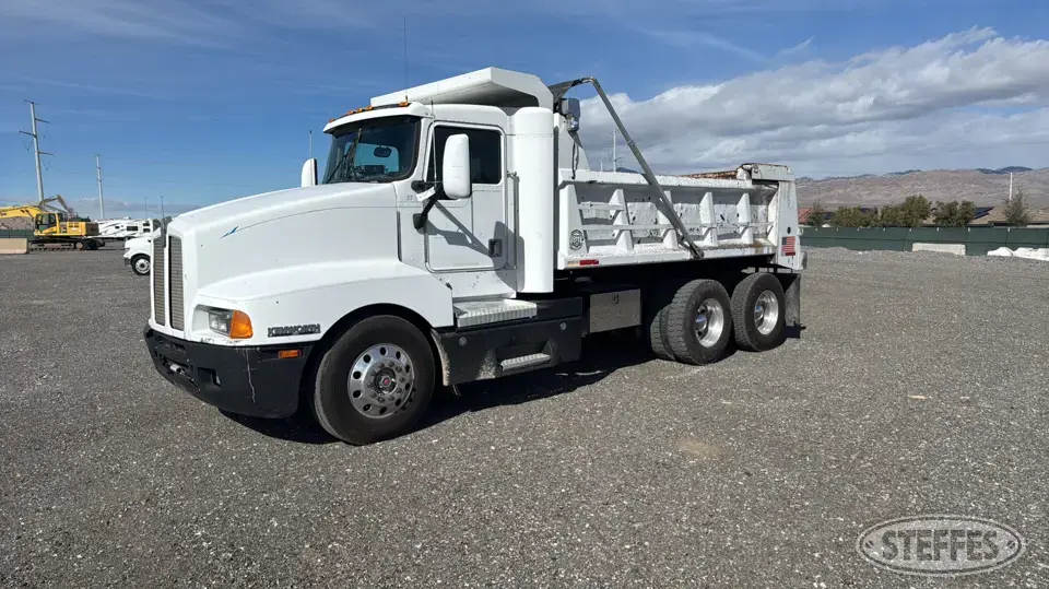1997 Kenworth T600 Dump Truck