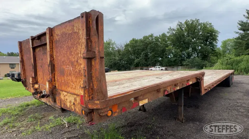 1985 Fruehauf Step Deck Trailer