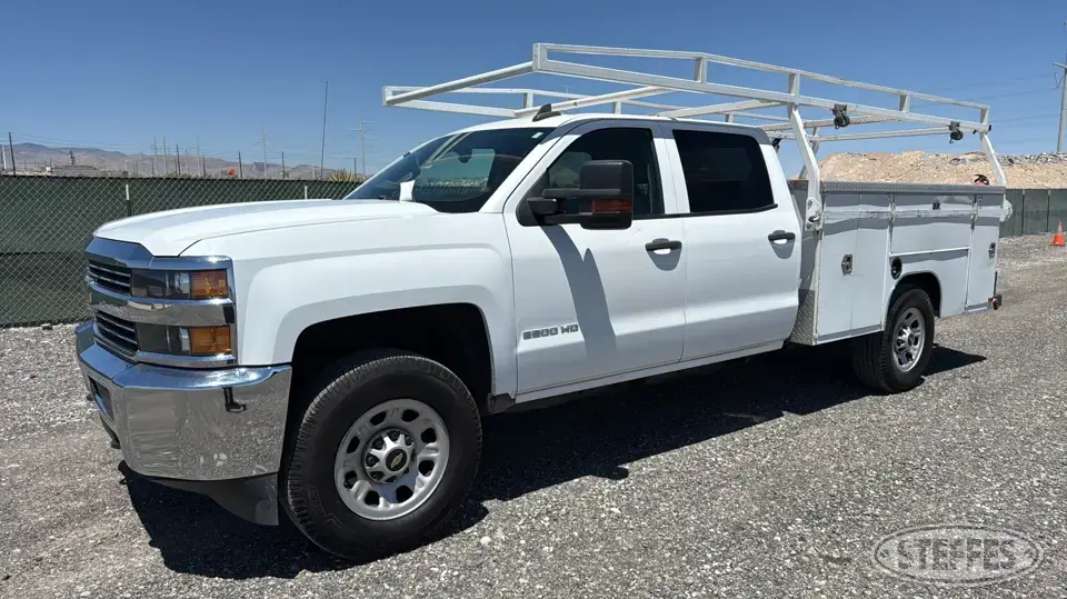 2015 Chevrolet Silverado 3500 HD 1 Ton Pickup