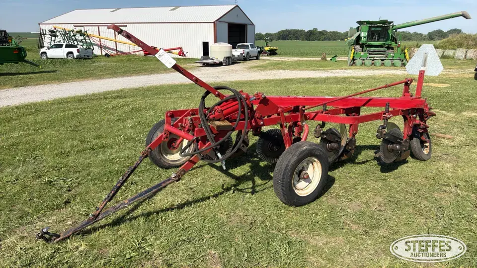 International 60 Plow