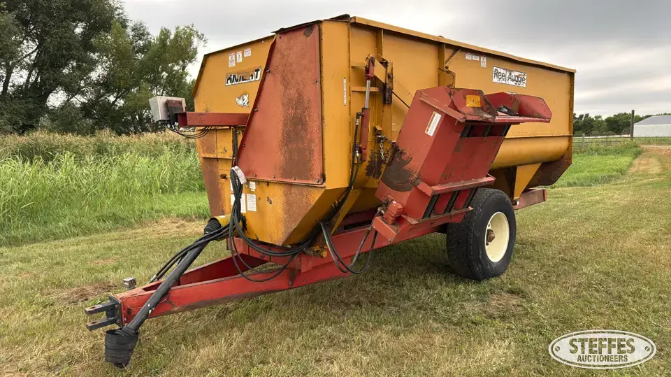 Knight Reel Auggie 3550 Forage Processing