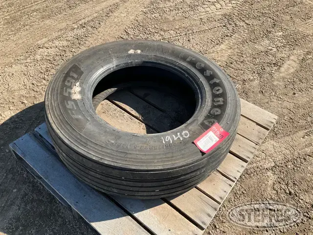 Firestone 295/75R22.5 tire