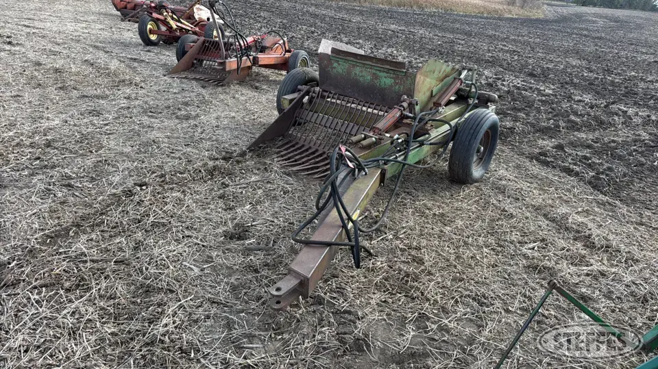 Crown 400 Rock Picker