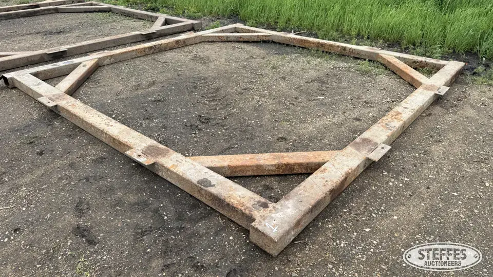 Hopper bin base