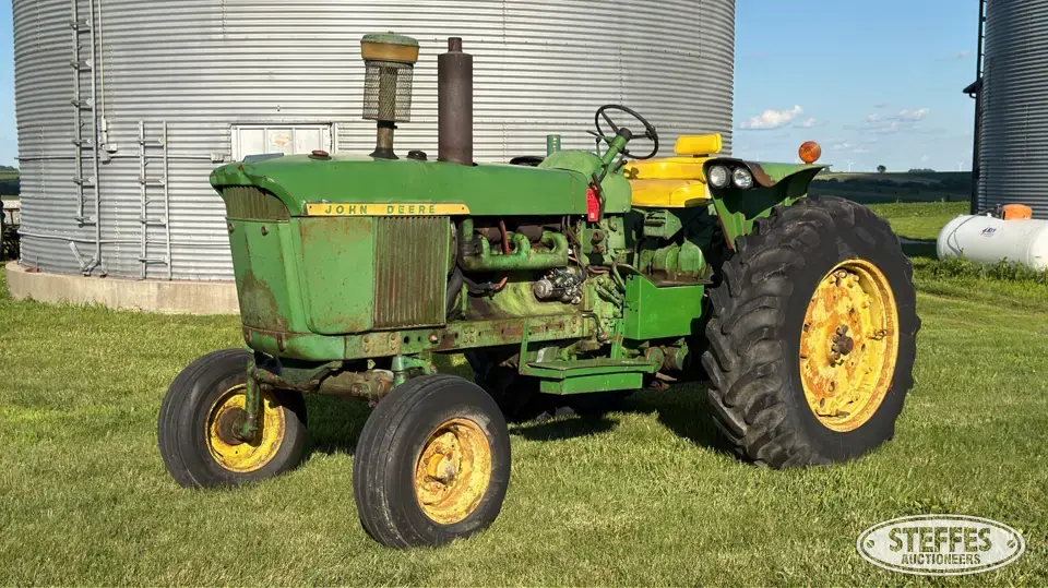 1964 John Deere 4020 2WD Tractor