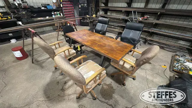 Shop table, (6) roller chairs
