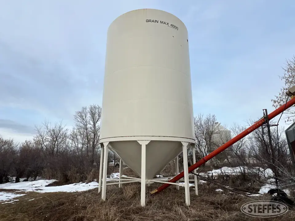 Meridian Grain Max 4000 Grain Bin
