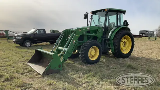 2011 John Deere 6115D