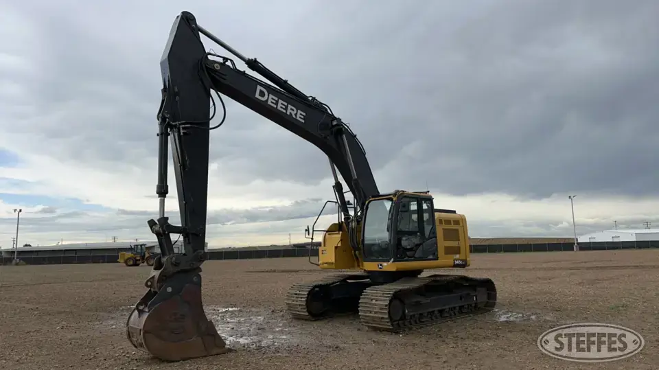 2020 Deere 345G LC Excavator