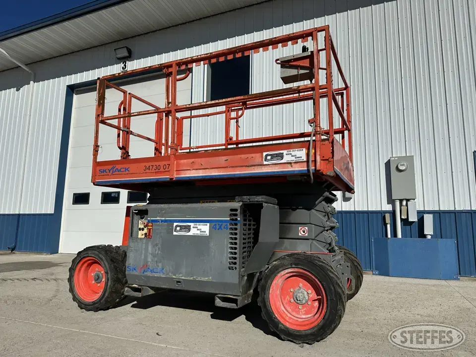2006 Skyjack SJ6832RT Scissor Lift