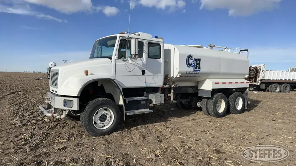 2000 Freightliner FL80 Tank Truck