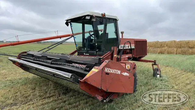 Hesston 8100