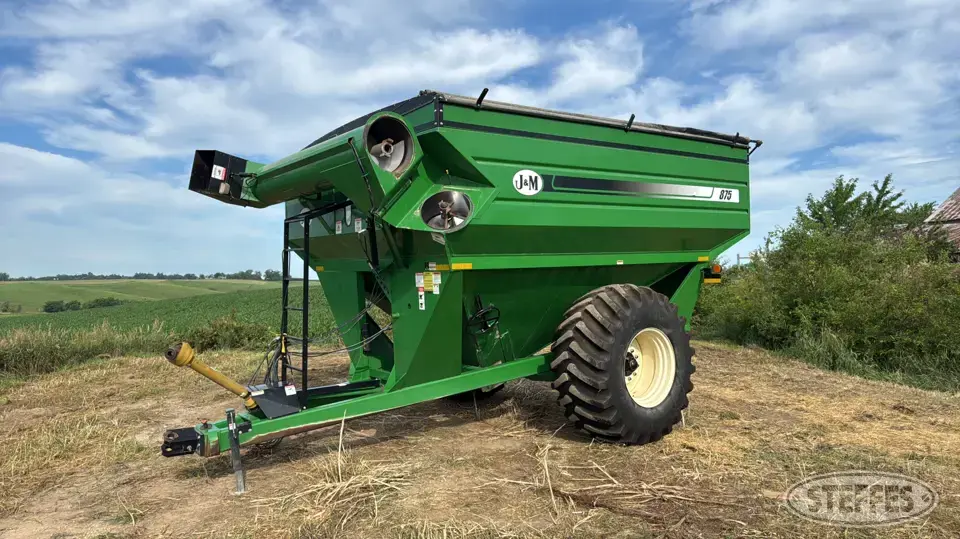 J&M 875-18 Grain Cart