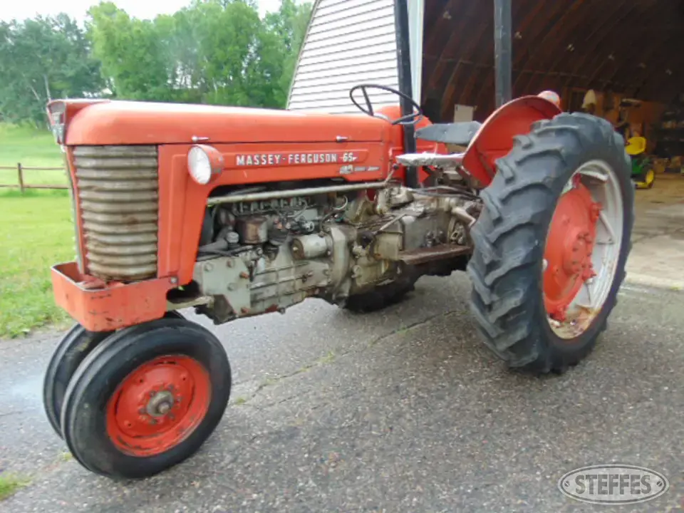 1964 Massey Ferguson 65 2WD Tractor
