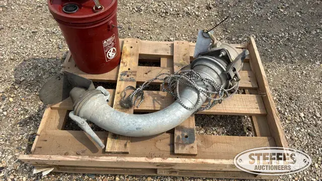 Tanker pump spreader