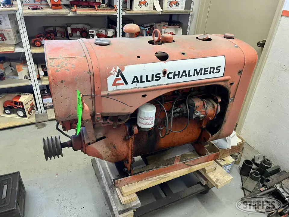 Allis-Chalmers B-125 Stationary Engine