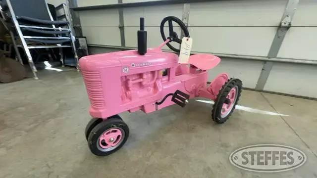 McCormick Farmall Super H