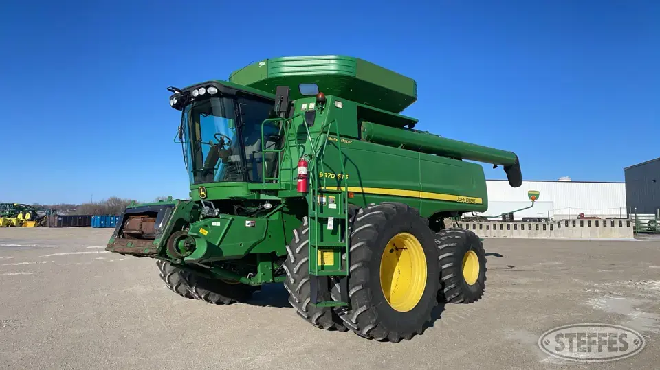 2010 John Deere 9870 STS Combine