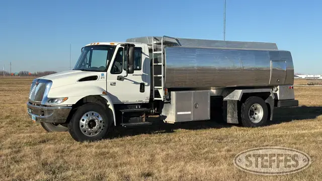 2002 International 4300
