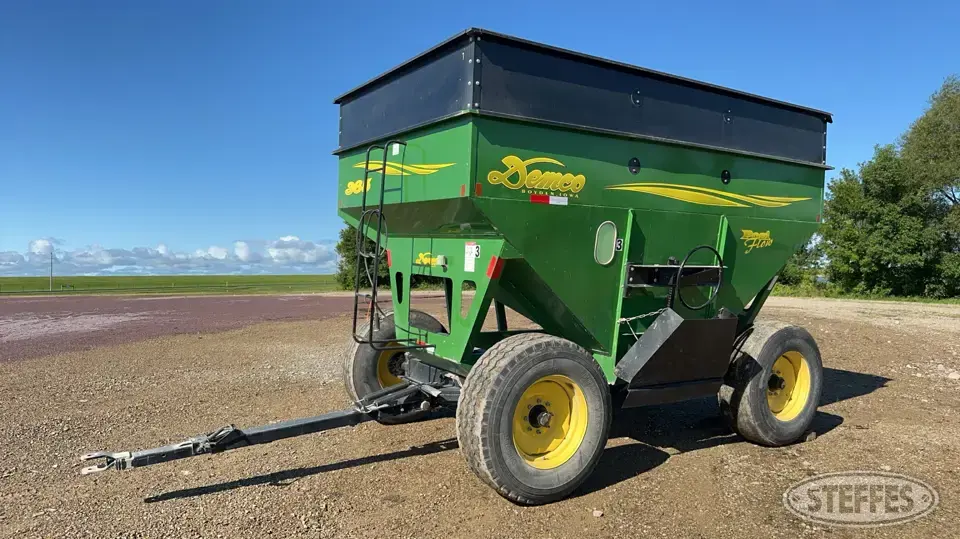 2004 Demco 365 Posi-Flow Gravity Box