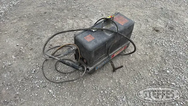 Hobart Handler