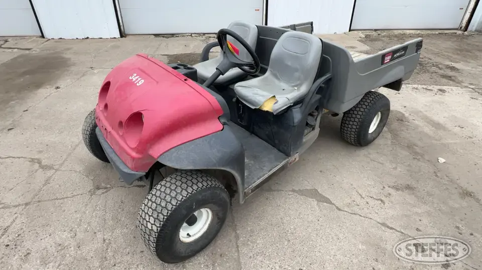2003 Toro Workman 2100 Golf Cart