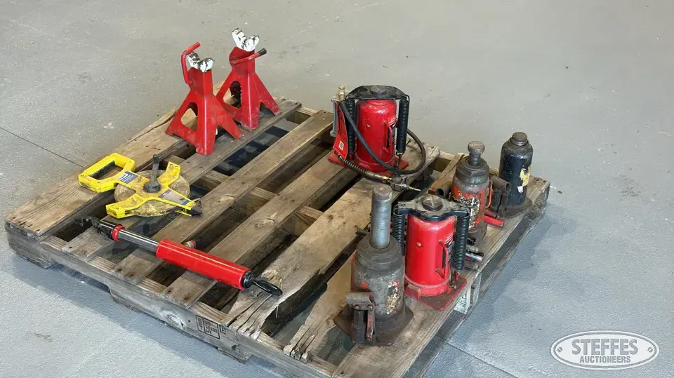Asst. bottle jacks General Tools and Shop Supply